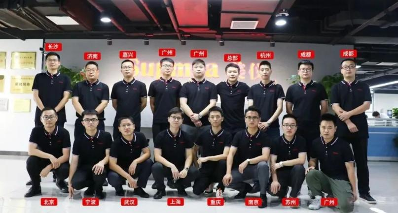 為了離你更近，才有了這張“新”合影